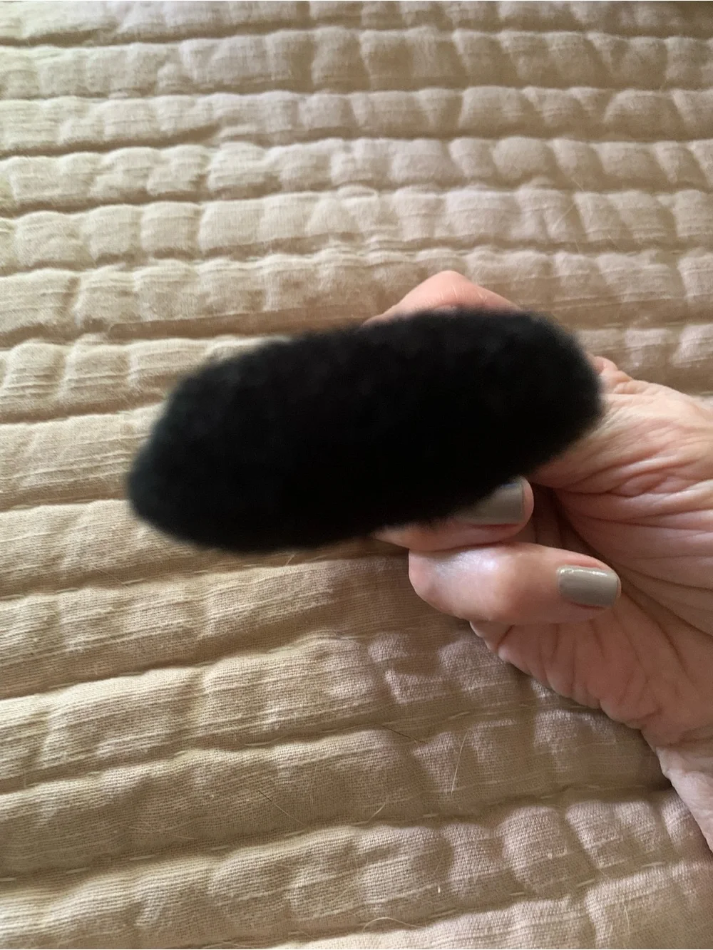 MAC Cosmetics 140SES Powder Brush in Rose Pink and Black